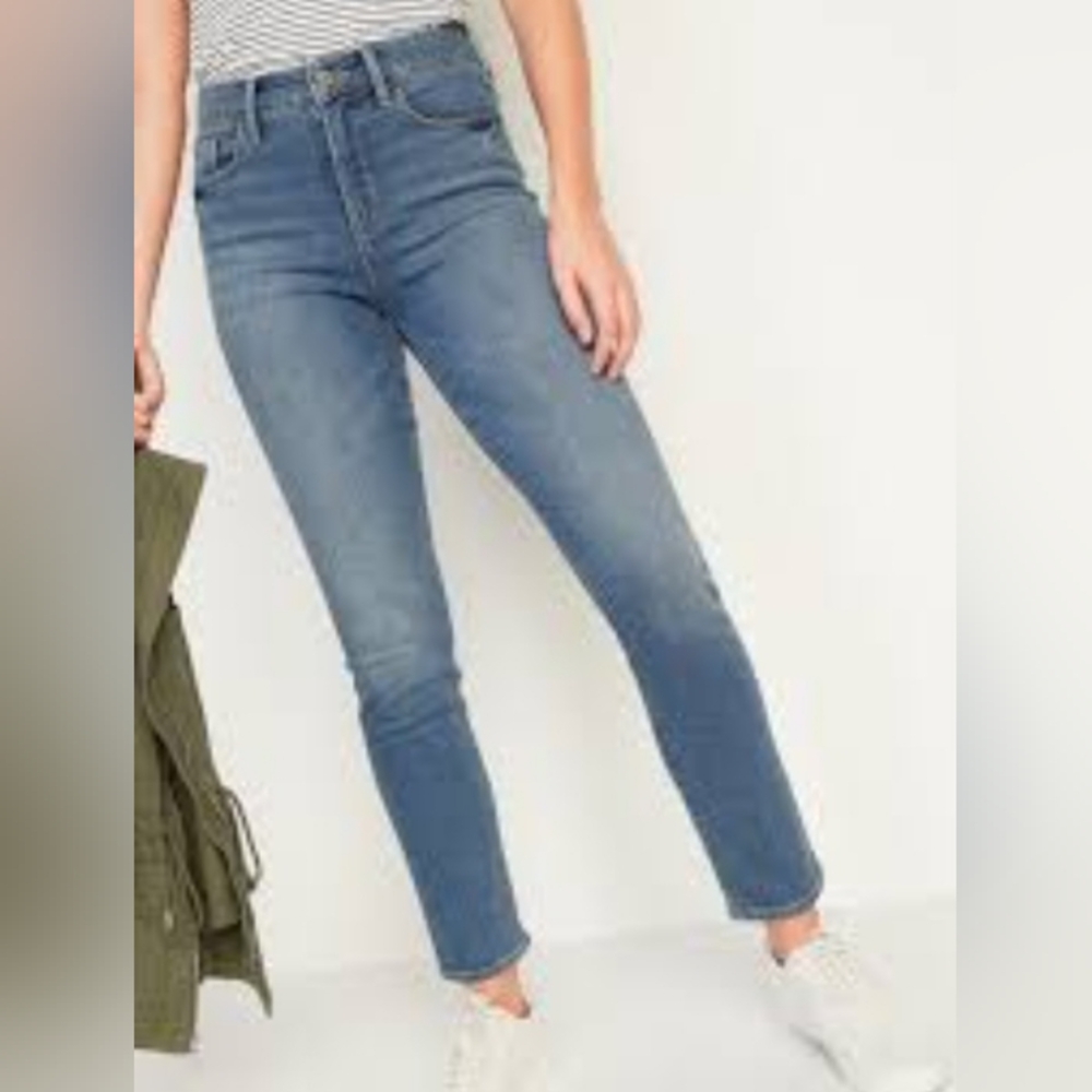 LAST CHANCE! Old Navy Straight Jeans